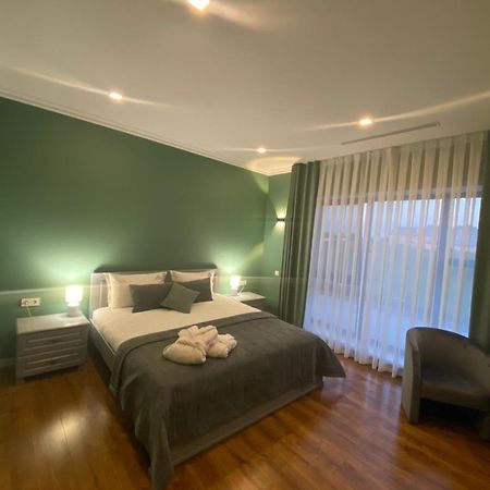 Royal Rest Apartment Bilokrynychchya Bagian luar foto
